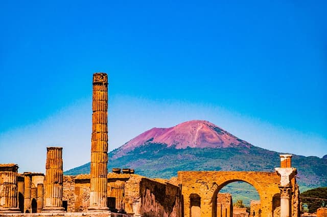 Pompeii and Vesuvius Full Day Private Shore Excursion