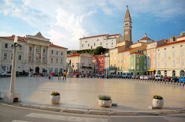 Piran and Scenic Slovenian Coast-Private Experience from Koper