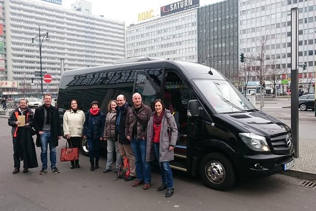 Private Berlin tour by car: 3 hours Highlights > 1 to 6 people