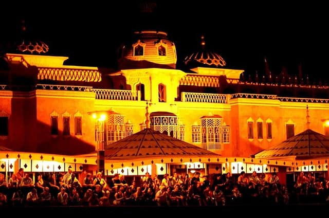 Marrakech: Traditional Moroccan Dinner and Folklore Show (Fantasia)