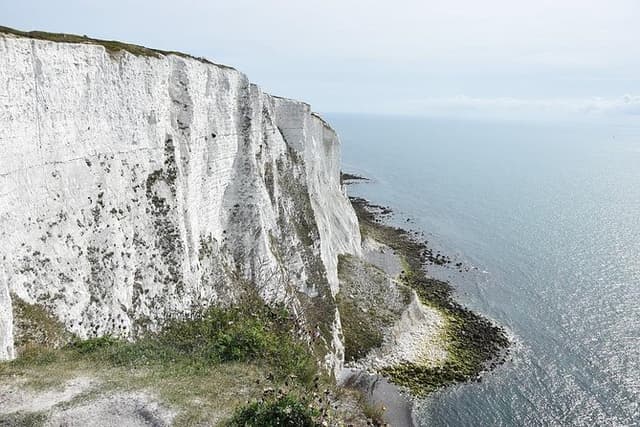 White Cliffs of Dover & Historic Canterbury Day Tour from London