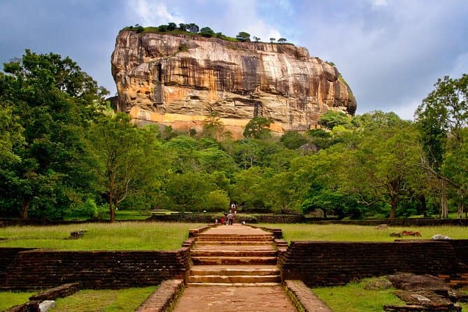 Negombo to Sigiriya Day Trip: Lion Rock Views