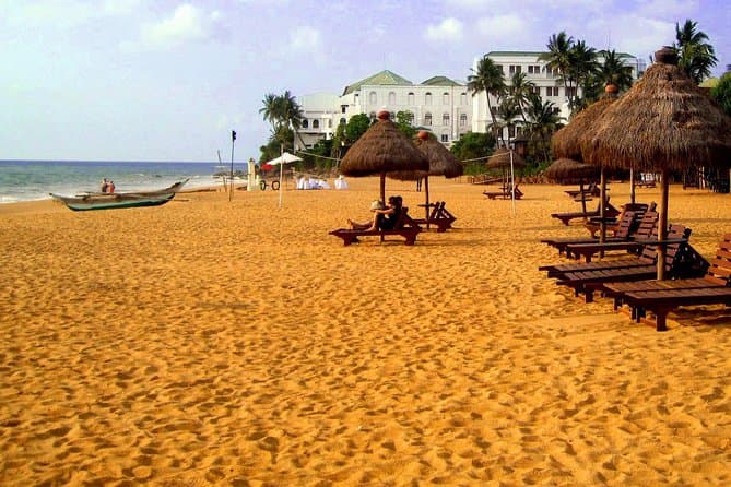 Best Colombo City Tour & Mount Lavinia Beach Escape