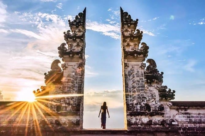 Compare Top Lempuyang Gate Tours from Seminyak