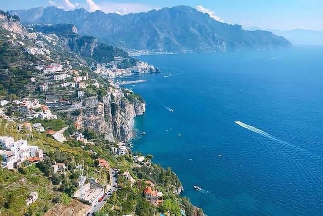 Private Amalfi Coast Tour: Scenic Positano, Amalfi & Ravello