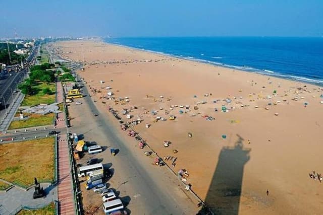 The Pulse of Chennai: Marina Beach Heritage Walking Tour