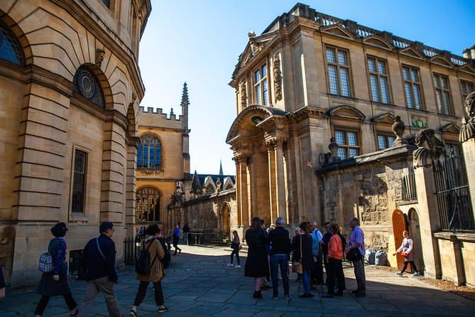 Best Oxford Walking Tours: Discover Historic Landmarks