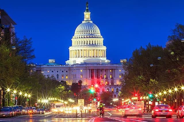 Private Night-Time Monuments Tour of DC for up to 10 Guests
