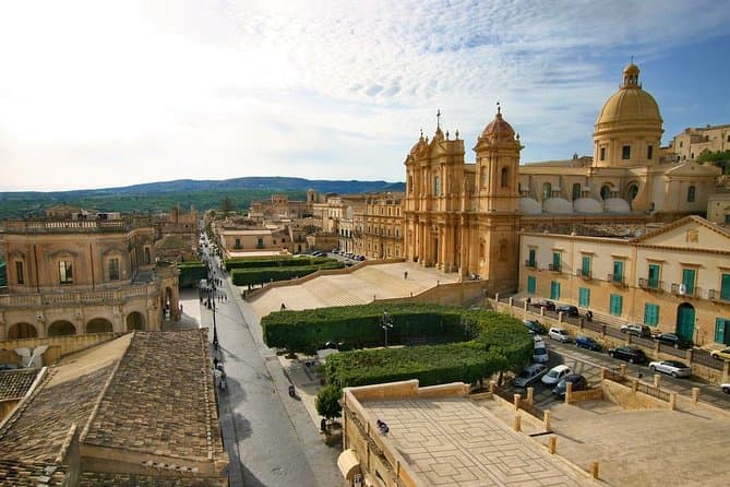 Best Noto Baroque Tour: Explore Syracuse's Golden Gems