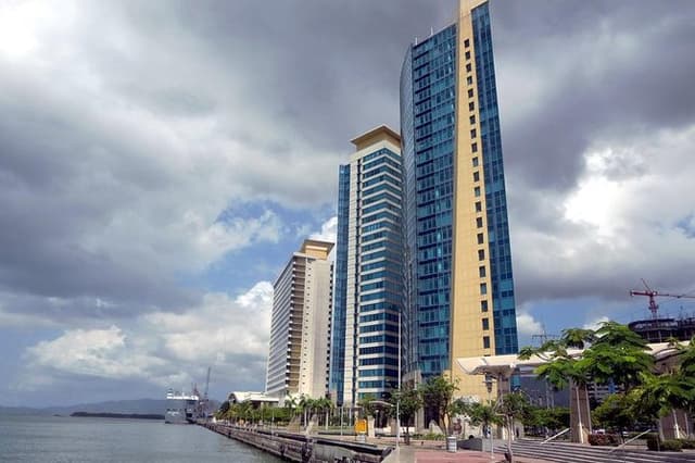 Port of Spain City Highlights \ Maracas Beach Package Tour
