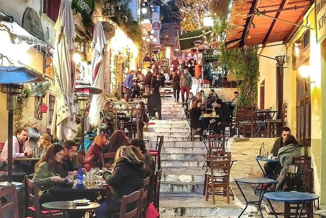 Athens at Night Small-Group Walking Tour with Dinner