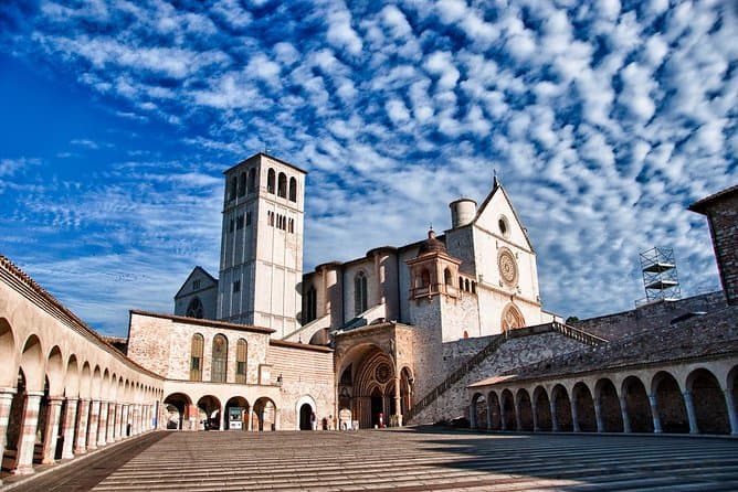 Compare Best Assisi Tours from Lake Bracciano