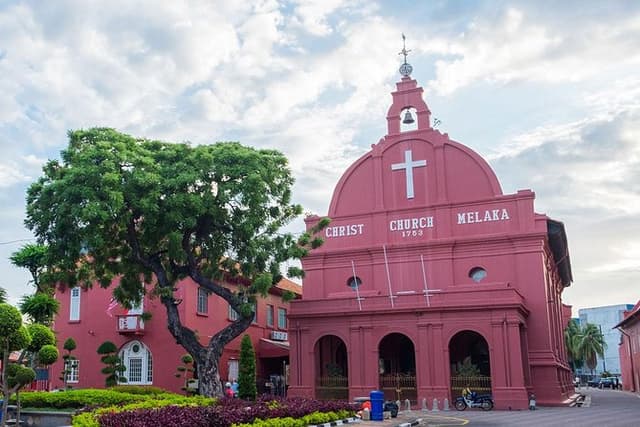 Malacca City Tour, Taming Sari Tower from Kuala Lumpur with Lunch