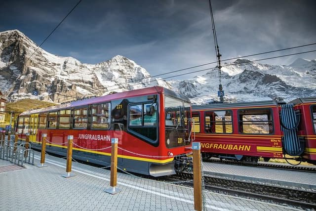 (KTL364) - Small group tour Jungfrau and Interlaken from Lausanne