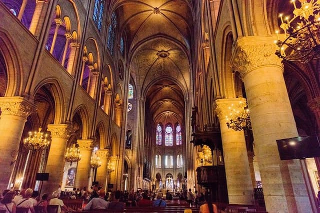 Paris City Center with Notre Dame interior Exclusive Walking Tour