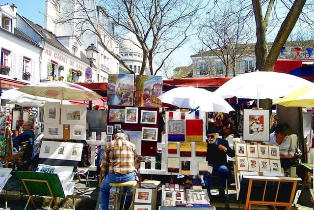 Paris Montmartre and Sacre Coeur Semi Private Tour 12ppl Max