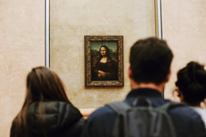 Best Louvre Museum Tours: Explore Paris' Iconic Art