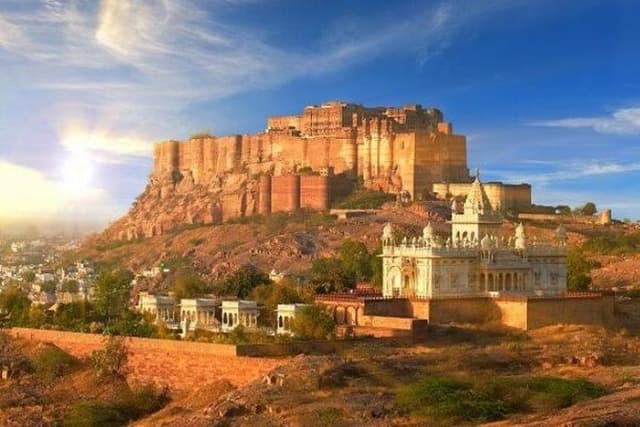 Private Full-Day Jodhpur City Tour and Desert Safari