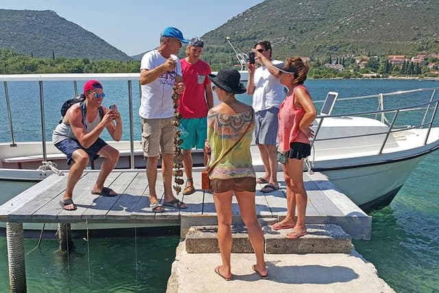 Ston Oysters & Wine Tasting Tour from Dubrovnik