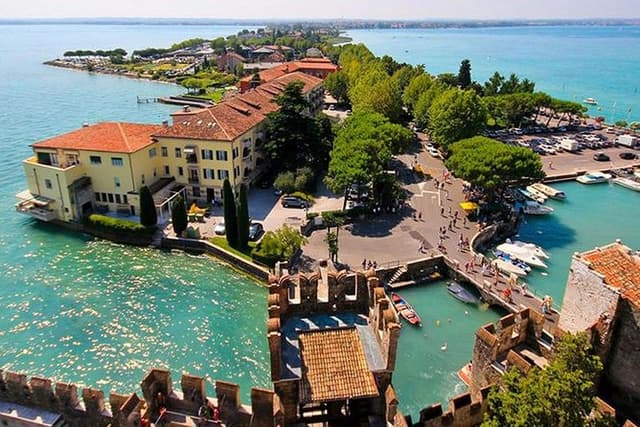 Verona and Lake Garda Day Trip from Bergamo