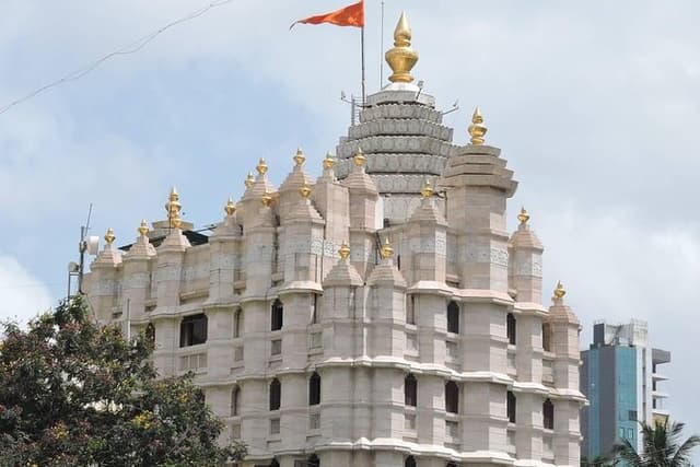 Mumbai Temple Tour in Private Vehicle
