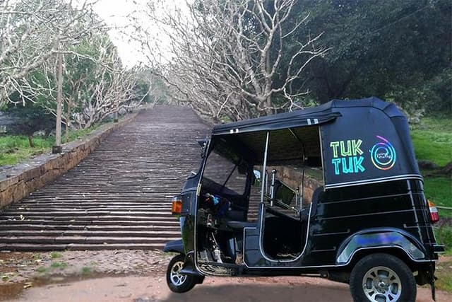 Mihintale TukTuk tour at Anuradhapura tuk tuk