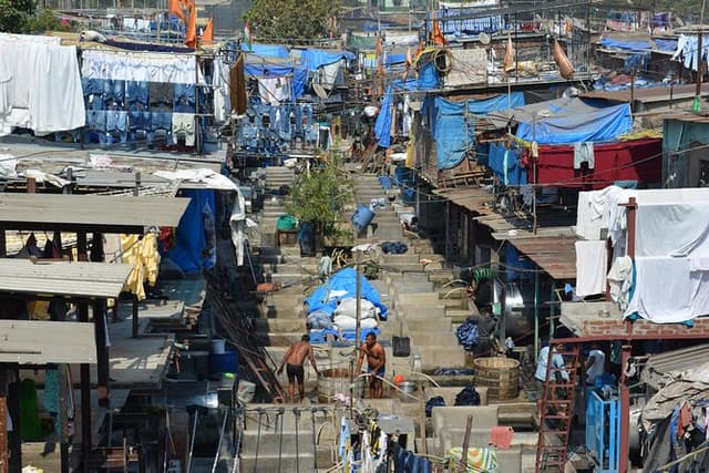 Private Full-Day Mumbai Sightseeing Tour with Dharavi Slums