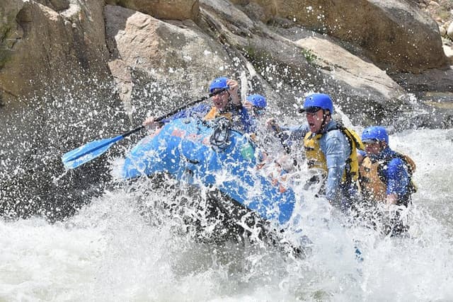 Full Day Intermediate Rafting Trip in Browns Canyon