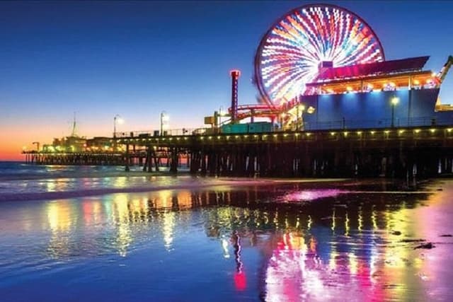 Sightseeing Tour of Los Angeles from LAX Hotels