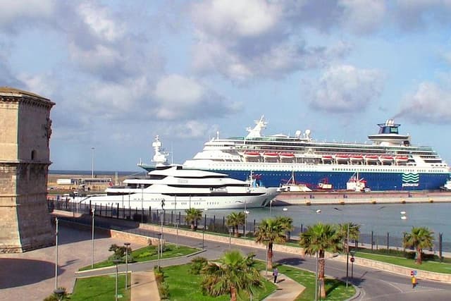 Fiumicino FCO Airport to Civitavecchia Port of Rome Private Transfer