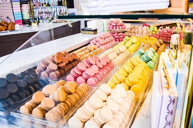 London’s Sweet Treats And Desserts Tour with a Local Tailored to Your Tastes