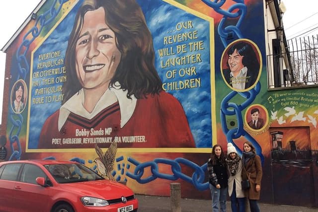 Peace Wall Taxi Tour