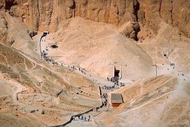 Luxor West Bank Tours: Unearth Egyptian History