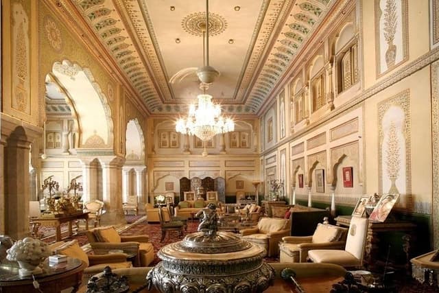 Private Tour of Chandra Mahal - Jaipur with Tea