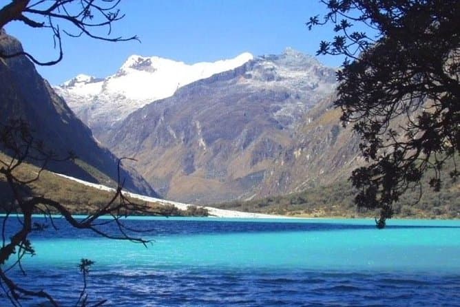 Best Llanganuco Lakes Tour: Huaraz Glacial Wonders