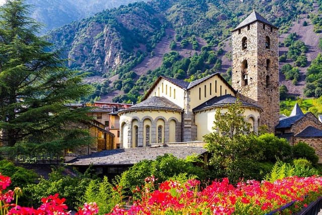 Andorra Original History and Sightseeing Tour (Private, Pickup)