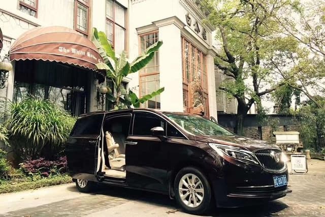 Private transfer from Yichang to Zhangjiajie