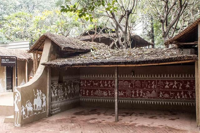 National Crafts Museum with Lunch in Delhi
