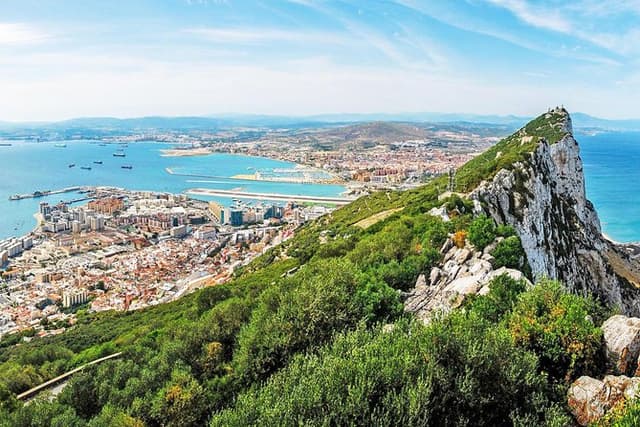 *Private Day Trip* Gibraltar & Bolonia from Cádiz