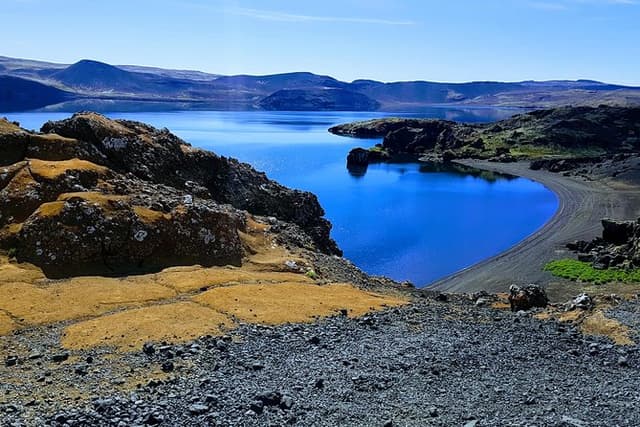 Reykjanes Peninsula Private Day Tour - up to 9 passengers