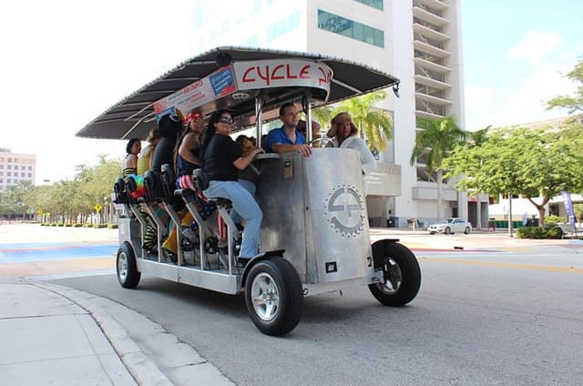 Pedibus Pub Crawl in Fort Lauderdale