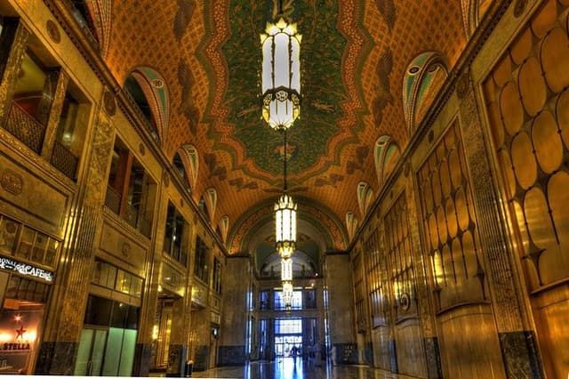 Detroit Architecture Tour: Hidden Gems & Exclusive Interiors