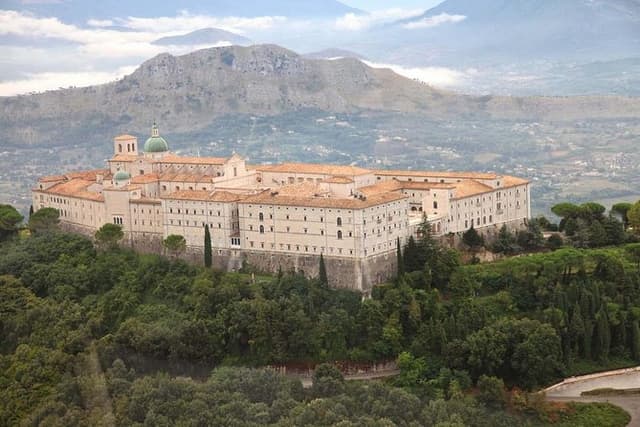 Montecassino Abbey & Gaeta Private Day Tour from Rome with Lunch