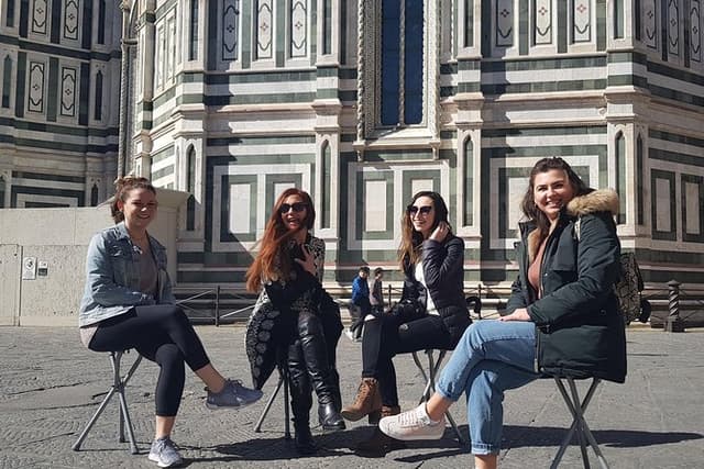 Sit and walk Florence tour with Gelato