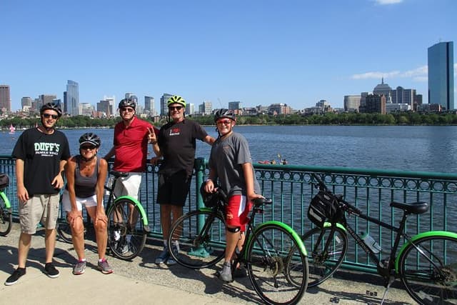 Tour de Cambridge Guided Bicycle Tour