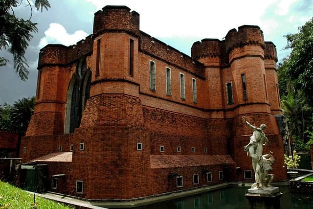 Ricardo Brennand Institute with Transfer from Recife