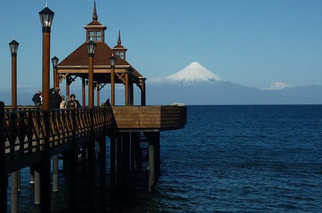 Puerto Varas: Half day Frutillar and Llanquihue Town tour