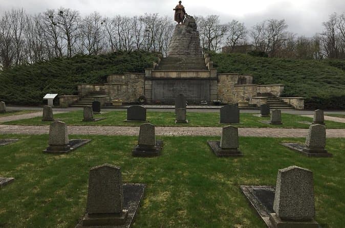 Best Seelow Heights WWII History Tours
