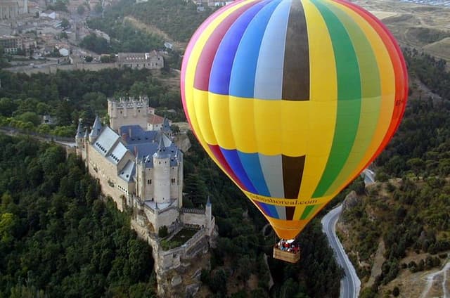 Balloon Rides in Segovia with Optional transportation from Madrid