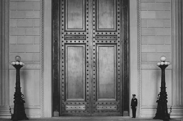 National Archives + National Portrait Gallery Tour 6ppl Max